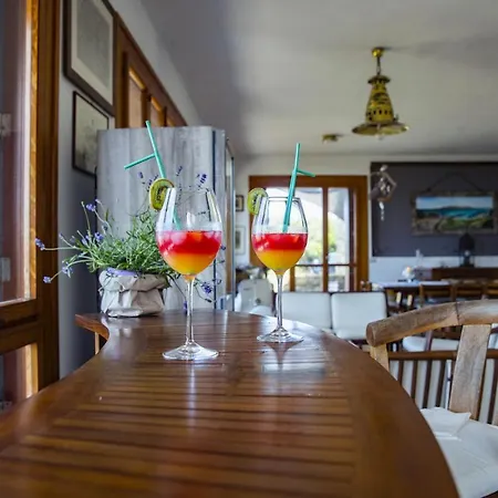 Villa Curiazzi Guesthouse Viale la Pelosa 16-3